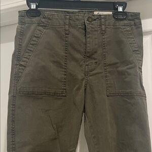 Cosmic Blue Love Women's Olive Utility Capris Size 27